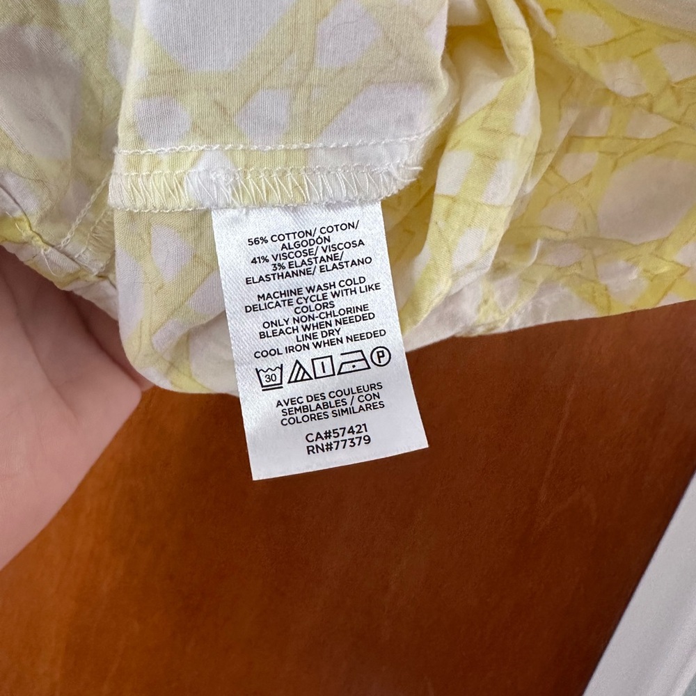 Ann Taylor Yellow Geometric Sleeveless Blouse - Picture 6 of 6